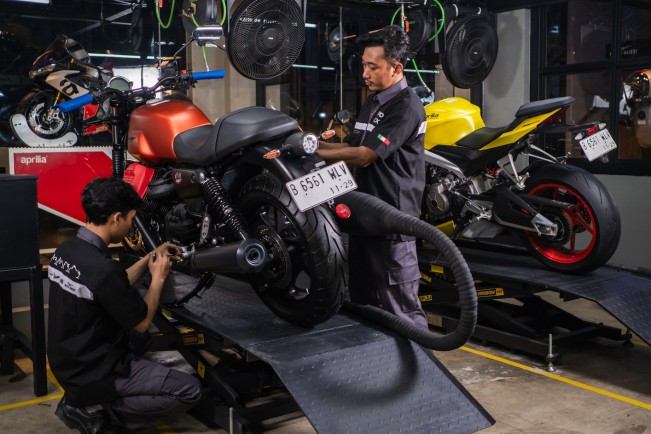 Moto Guzzi_Piaggio Indonesia 2